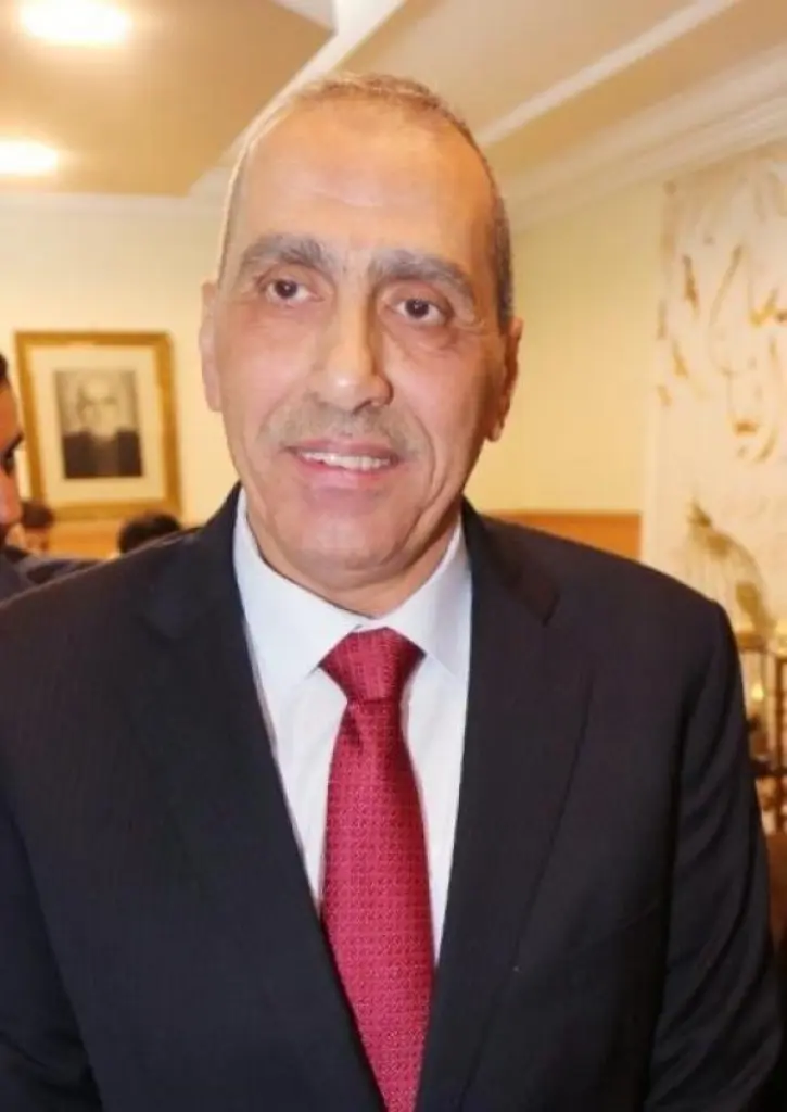 الحمود يكتب : قائدٌ حكيم وجيشٌ عظيم
