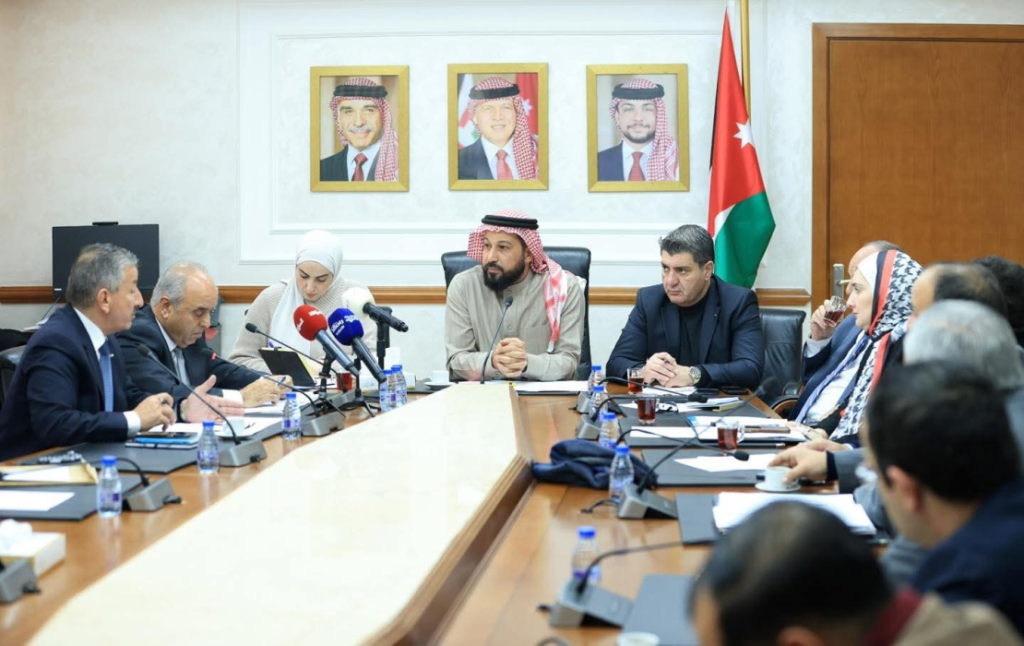 التعليم النيابية تناقش عددا من القضايا التربوية والجامعية