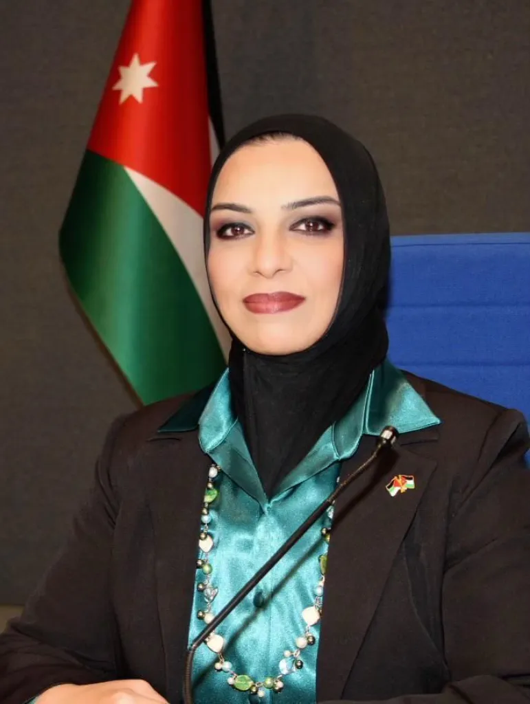 من يكتب ليحيا .. ومن يكتب ليشهد