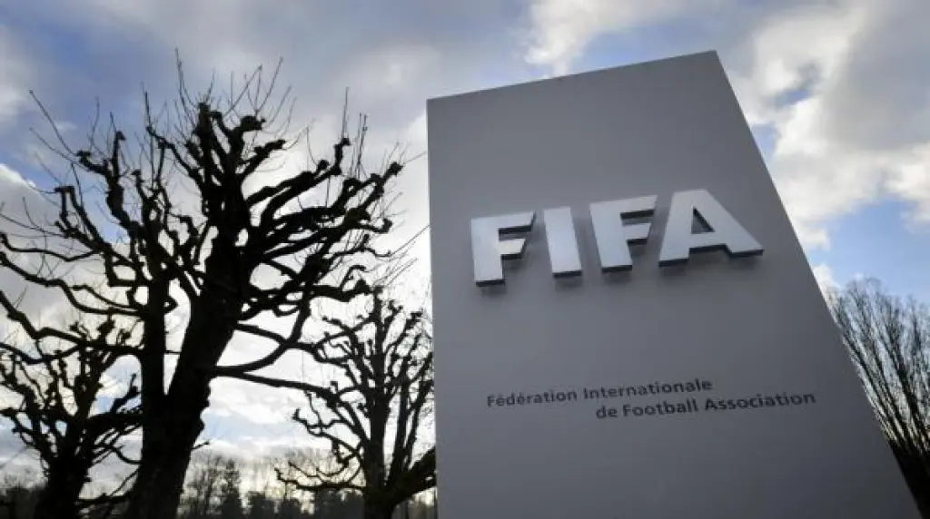 الفيفا يقيل المدير البارز لامور بعد انتقاده لرئيس الاتحاد الدولي إنفانتينو