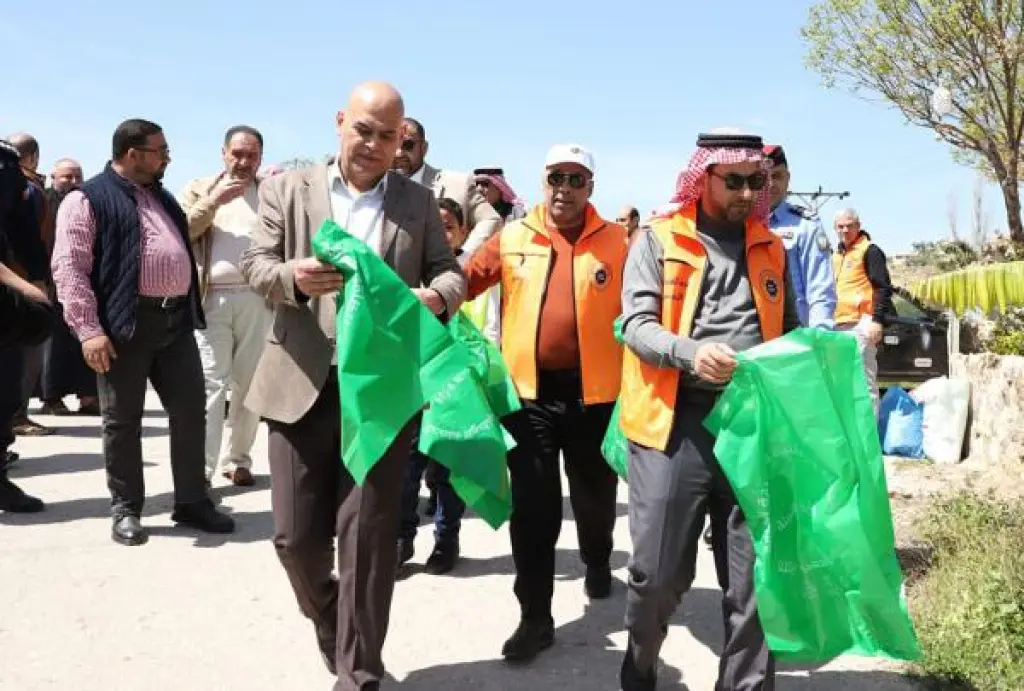 الأوقاف تطلق من وادي الريان مبادرة معًا لأردن أجمل