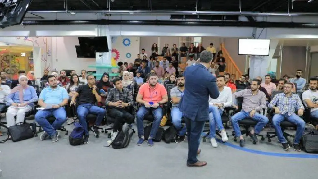منصّة زين تستقبل 600 فكرة رياديّة في برنامج زين المبادرة 4