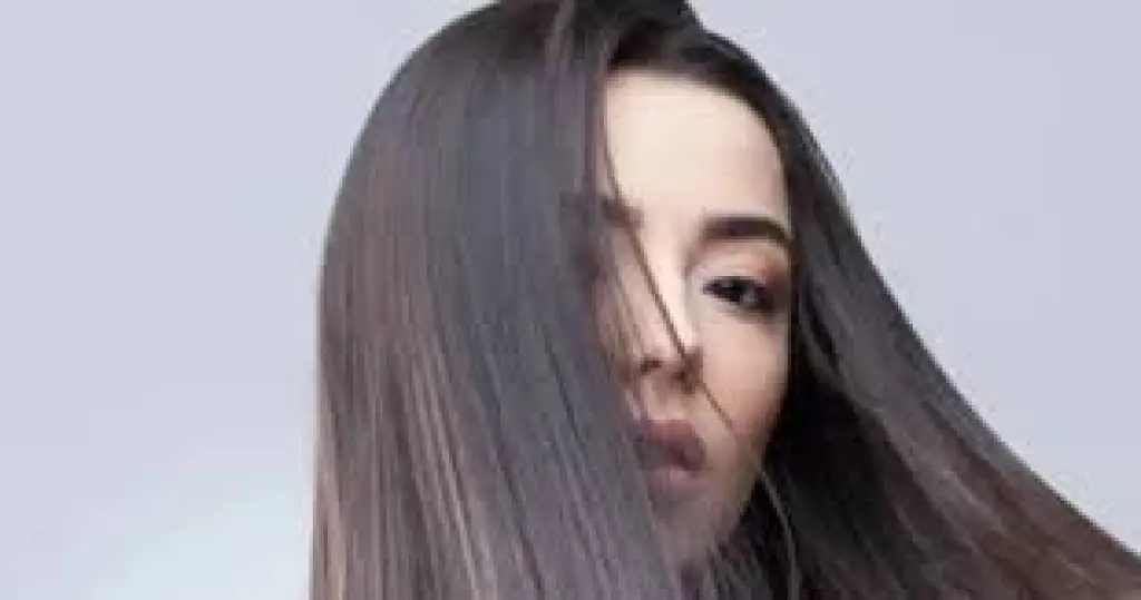 5 طرق هتساعدك تحافظى على لمعان شعرك.. استعدى للعيد