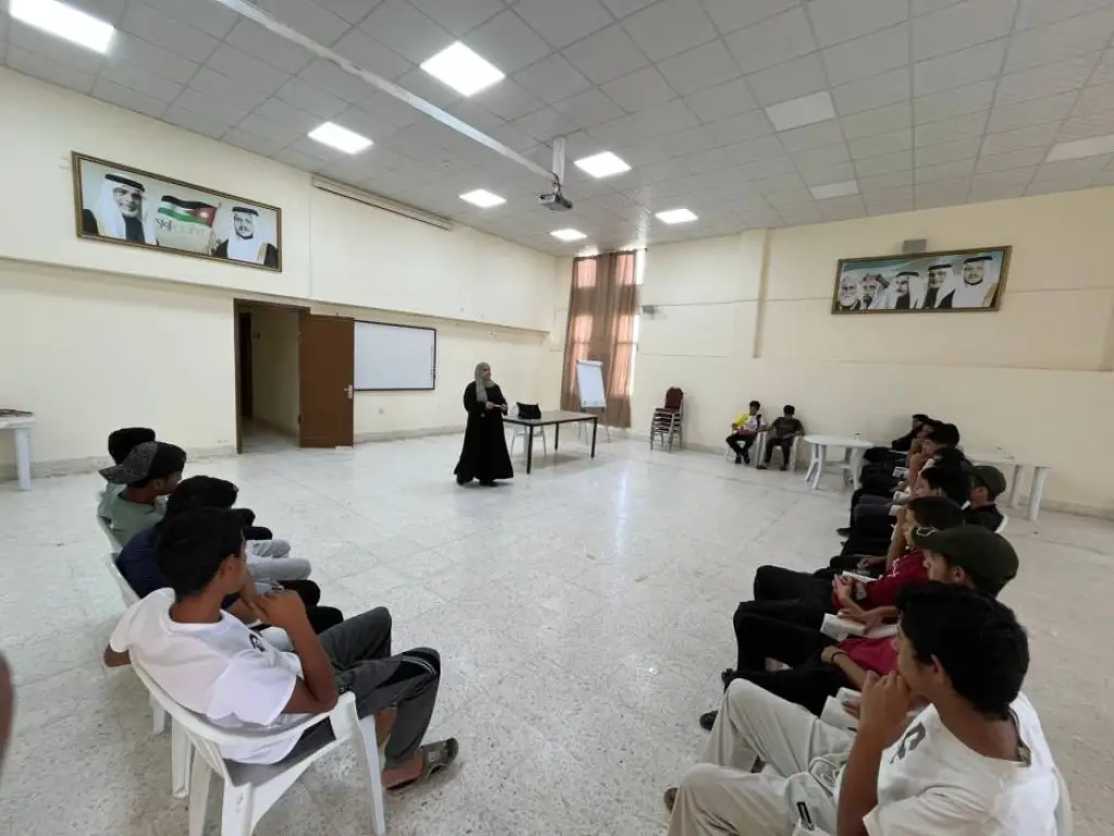 مركز شباب القطرانة  ينظم ورشة حول التغيرات المناخية