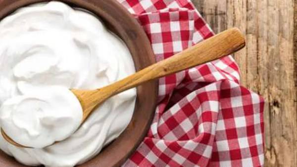 3 فوائد غير متوقعة لتناول الزبادي قبل النوم.. تعرف عليها