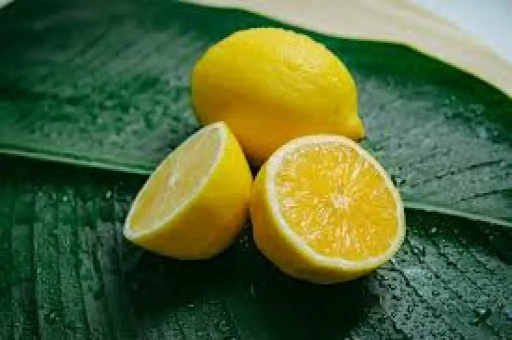10 أشياء يمكن تنظيفها بحمض الستريك الموجود فى الليمون