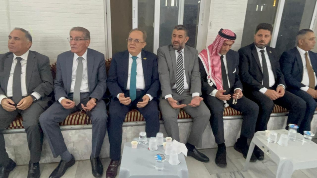مندوبا عن الرئيس الشرع .. وزير التعليم السوري يعزي عشيرة القضاة في عجلون