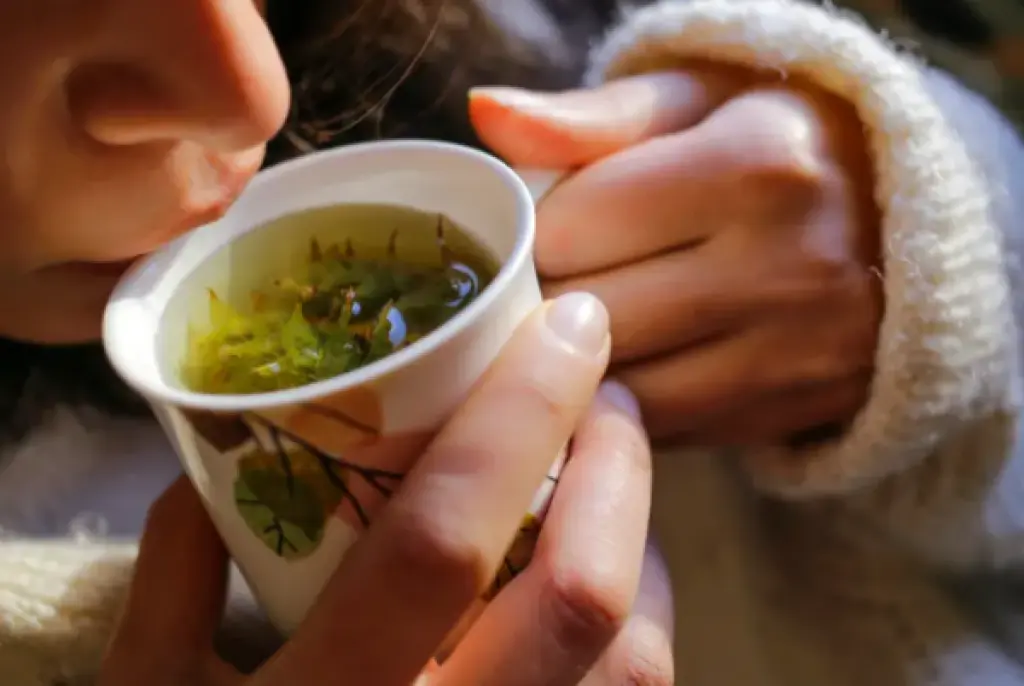في الطقس البارد .. 5 مشروبات دافئة للحفاظ على ترطيب الجسم