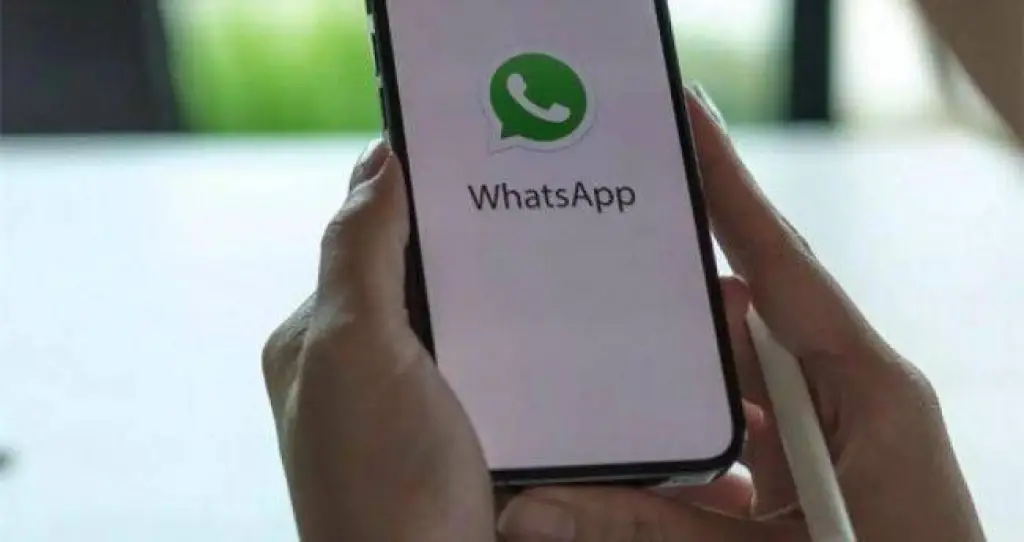 تحديث من واتساب.. إرسال 100 صورة برسالة واحدة