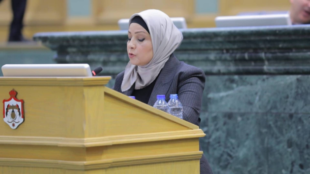 النائب العبادي تصف موازنة 2026 بـ إعادة تدوير للسياسات وأنها لا تحقق التحول الاقتصادي المطلوب
