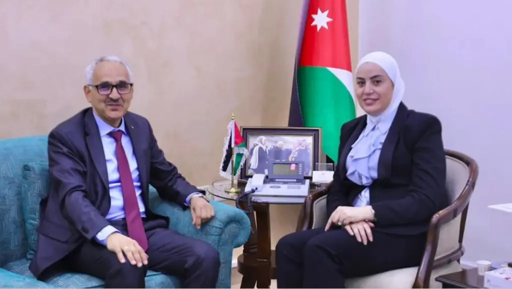 وزيرة التنمية تبحث مع السفير الجزائري تعزيز التعاون
