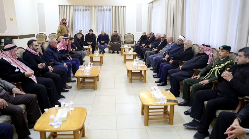 مندوبا عن الملك وولي العهد.. العيسوي يعزي الأخرس والحسنات وطبيشات والخصاونة وصبحا