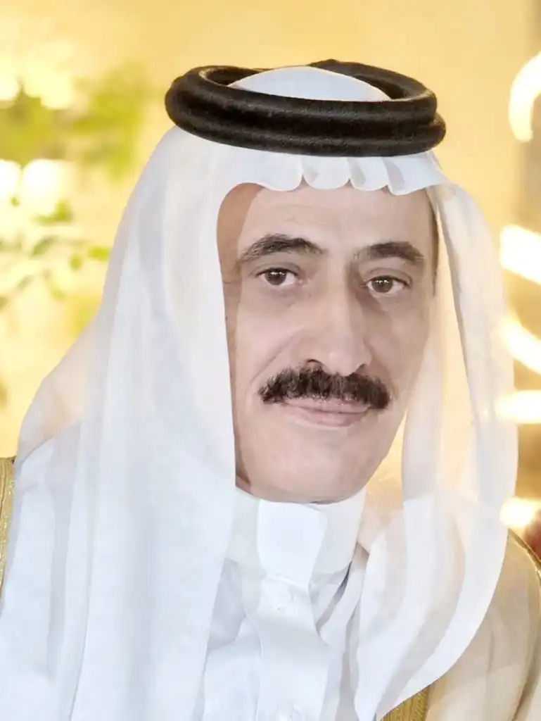 المقيبل يكتب في يوم البيعة :  نقف بكل فخر واعتزاز لنجدّد العهد والولاء