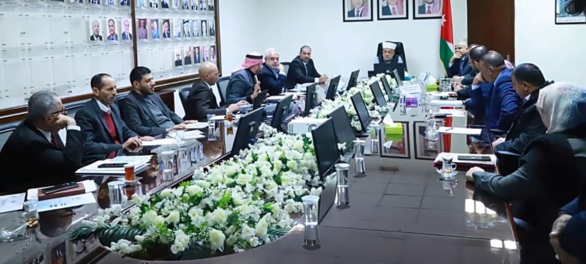 الخلايلة يترأس اجتماع لجنة تطوير الخطة الاستراتيجية لوزارة الأوقاف