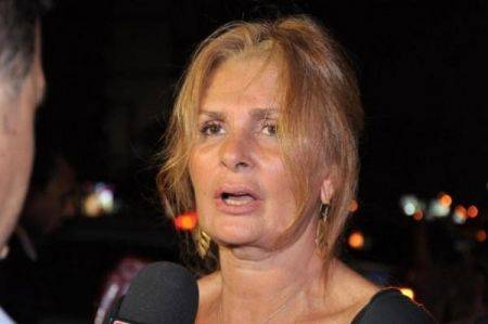سرا: سأُقبل الجميع بعد انتهاء كورونا - فيديو