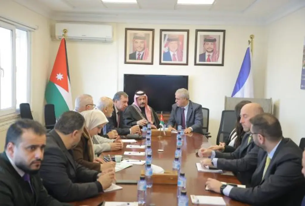 النقل النيابية تزور هيئة الطيران المدني