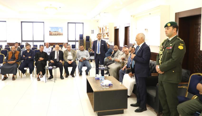 مندوبا عن الملك وولي العهد .. العيسوي يعزي السلامين والكفاوين