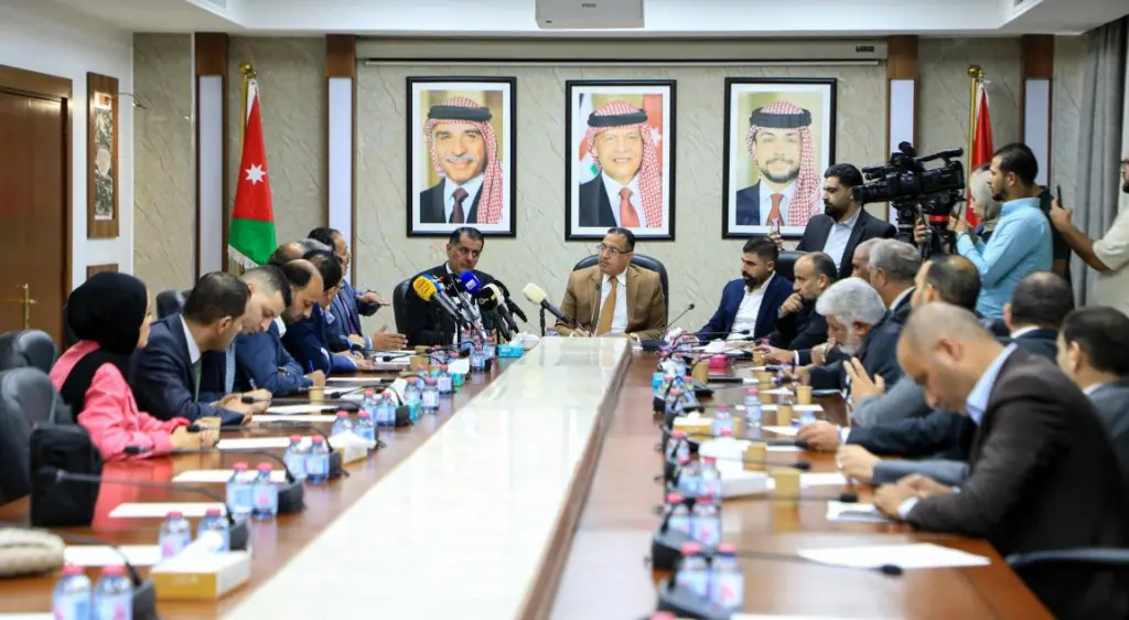 إدارية النواب تبحث التنظيم التجاري والقيمة الإدارية لأراضي وادي الأردن