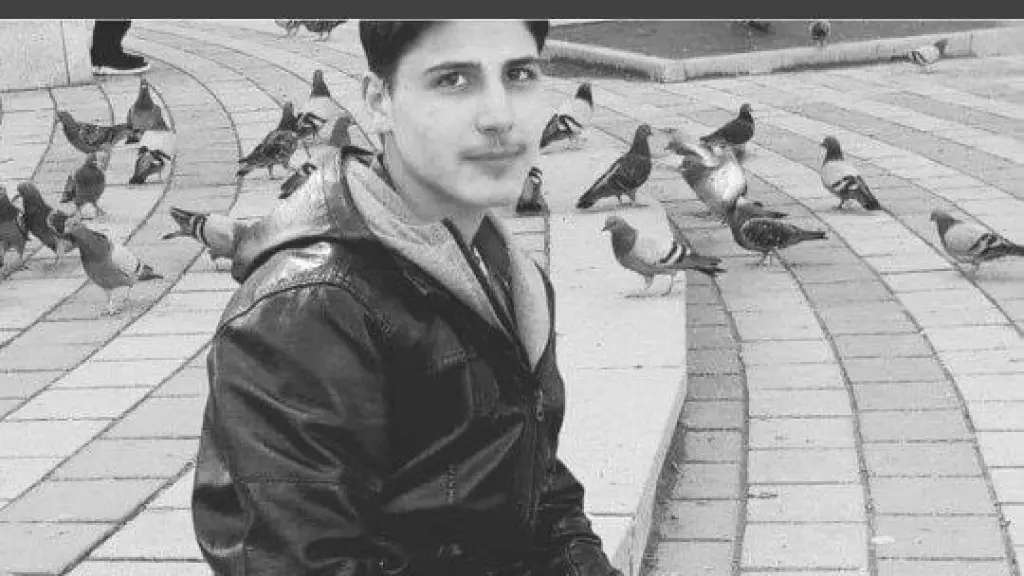 والد الشاب السوري المغدور بتركيا يروي تفاصيل مقتل ابنه حمزة  (فيديو)