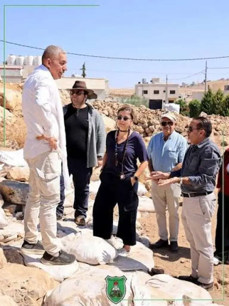 طلبة كلية الآثار والسياحة في الجامعة الأردنية يكشفون معالم جديدة للحضارة العمونيّة في خِربة "عين البيضاء"