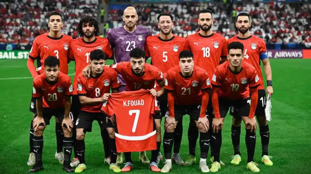 بعد الثلاثية.. تصرف صادم من نجم منتخب مصر يفجّر غضباً
