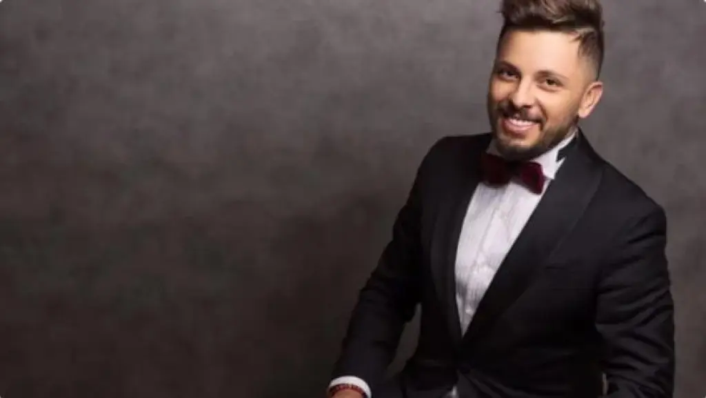 بعد تسريب تتر مسلسل بين القصور .. جدل يلاحق فنانا شهيرا في المغرب