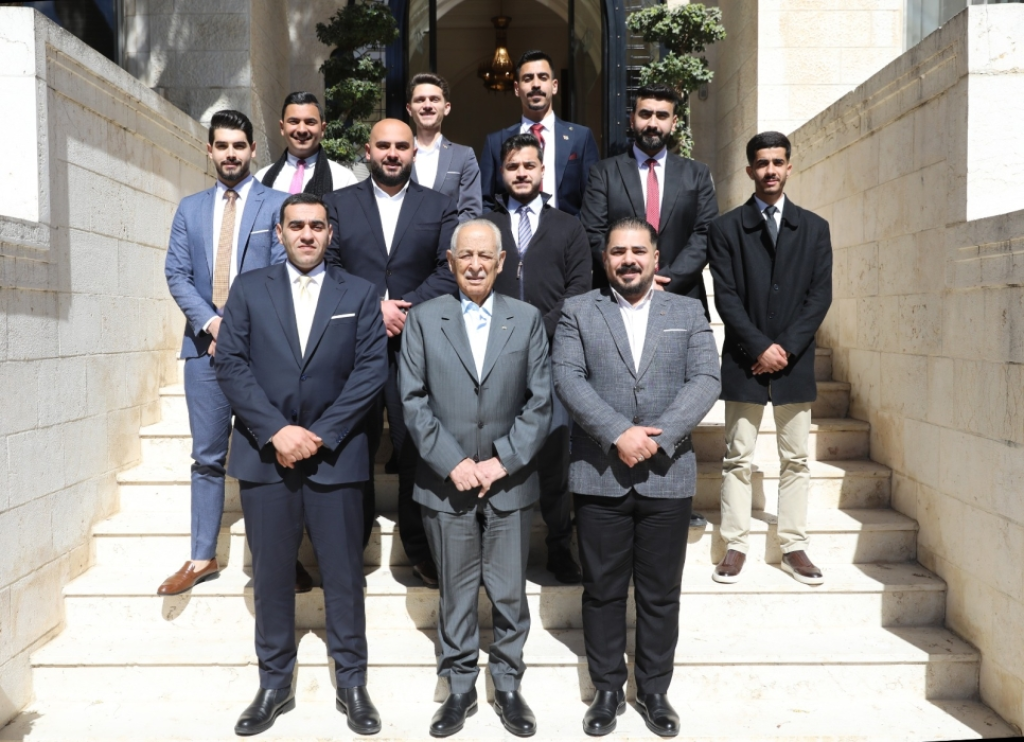 خلال لقائه وفدا شبابيا*  *العيسوي: الأردن بقيادة الملك صوت متزن في محيط مضطرب*
