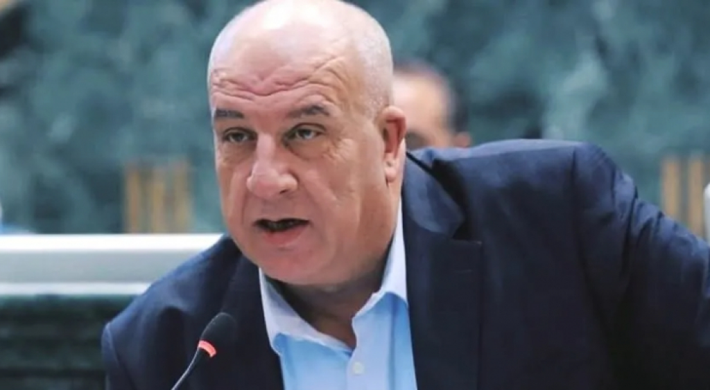 النائب رائد الظهراوي يشترط زيادة الرواتب وتثبيت العمال قبل التصويت على الموازنة