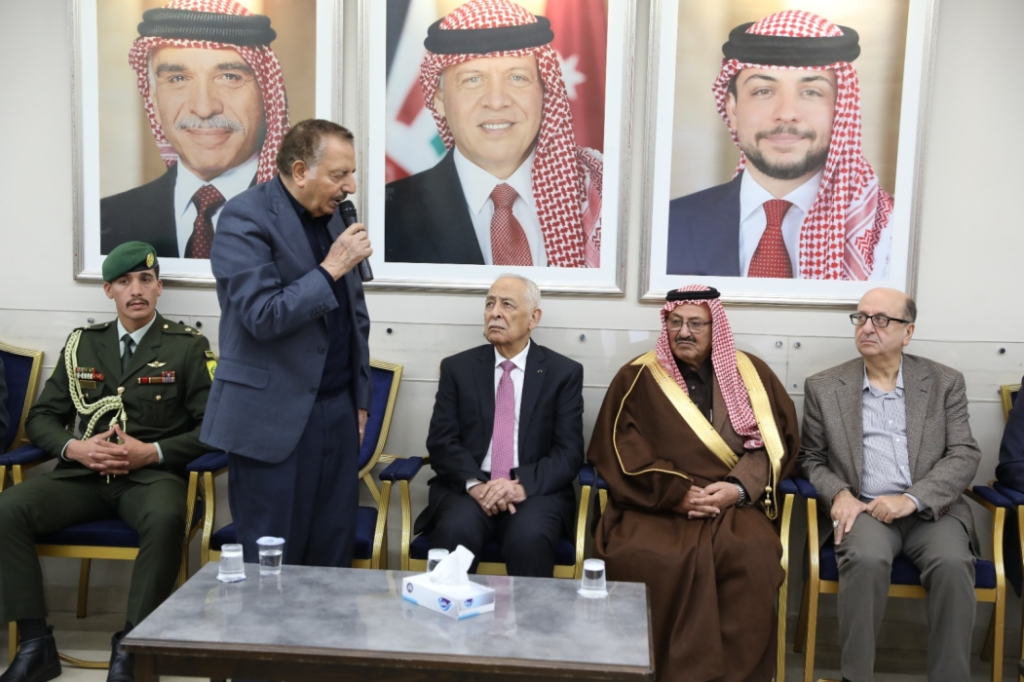 مندوبا عن الملك وولي العهد. العيسوي يعزي الجلامدة والمعايطة