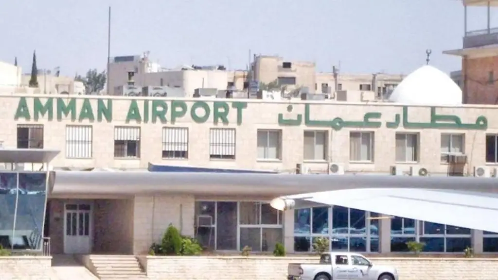 الخدمات النيابية تؤكد أهمية إعادة تشغيل مطار عمّان المدني