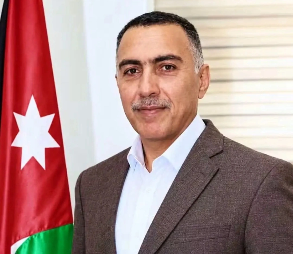 أكرم جروان يُهنئ المحافظ أحمد عواد الفاعوري