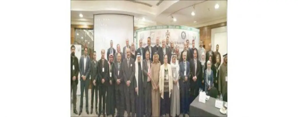 منتدون يوصون بتأسيس منتدى عربي هندي للطاقة المتجددة بعمان