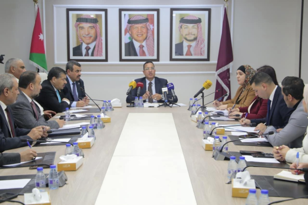 إدارية النواب تبحث ملف شراء الخدمات بمؤسسة الغذاء والدواء