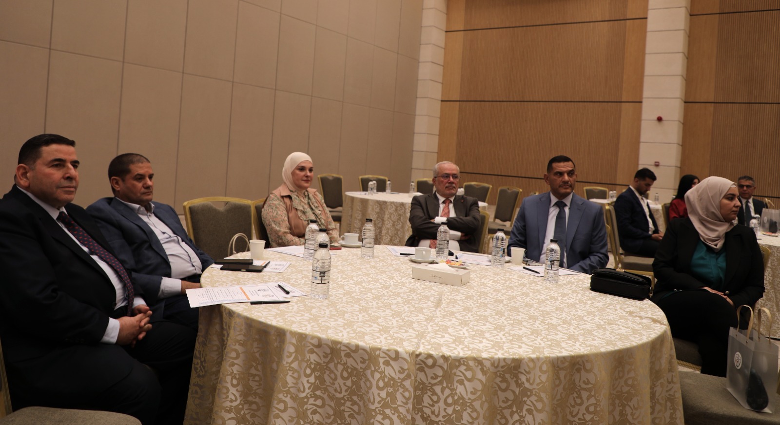 العودات يرعى إشهار الأكاديمية الحزبية لحزب المحافظين الأردني