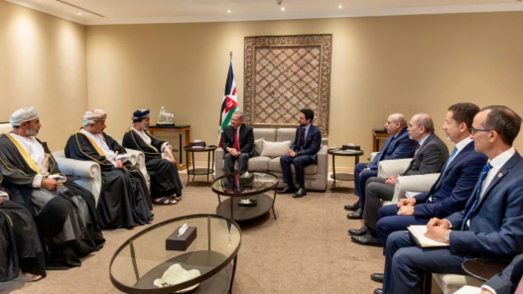 الملك يستقبل رئيس مجلس الشورى في سلطنة عُمان