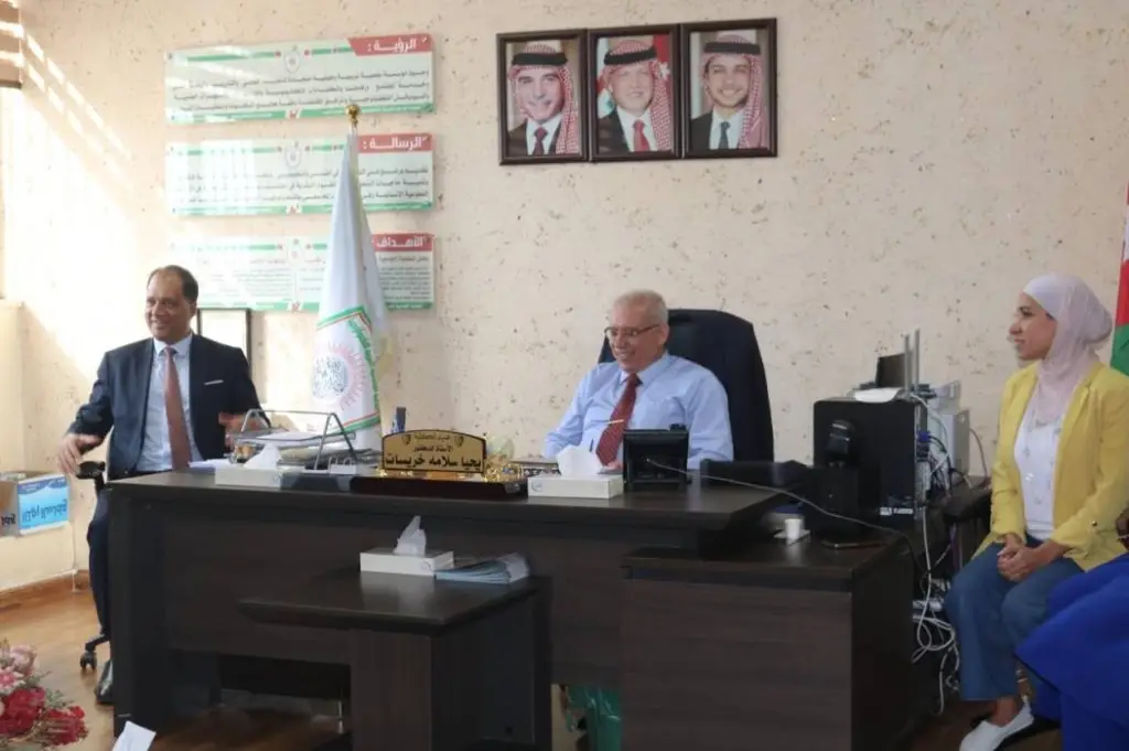 عميد الكلية الجامعية العربية للتكنولوجيا يلتقي أعضاء الهيئة التدريسية الجدد