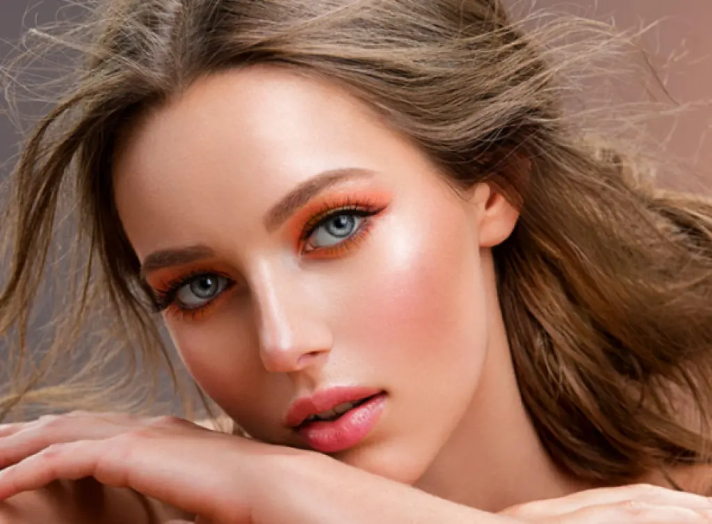 سحر مكياج الباستيل .. سر الإضاءة المخملية والشباب المتجدد