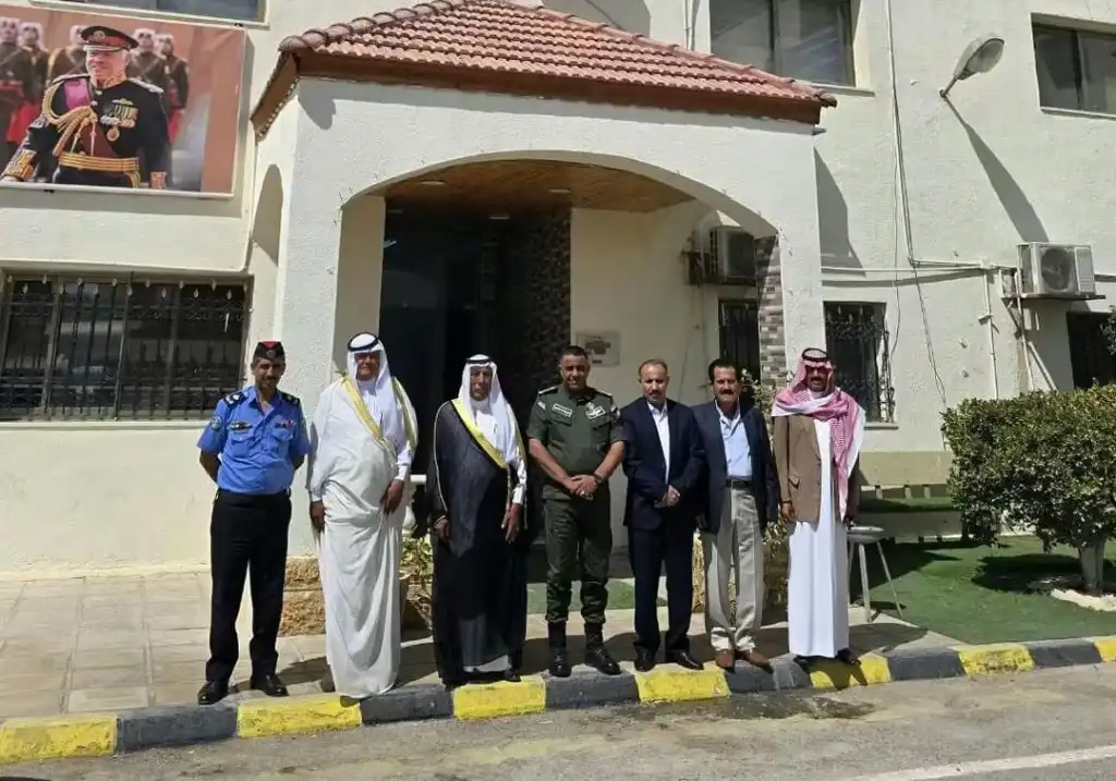 مدير شرطة الباديـة الوسطى يترأس إجتماع المجلس المحلي الأعلى