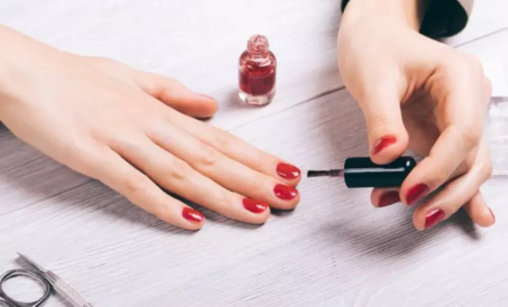 بدائل الجل كلر .. خيارات للحصول على أظافر أنيقة