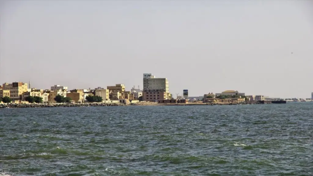 التحالف: تدمير أهداف حوثية في الحديدة وإحباط هجمات جنوب البحر الأحمر