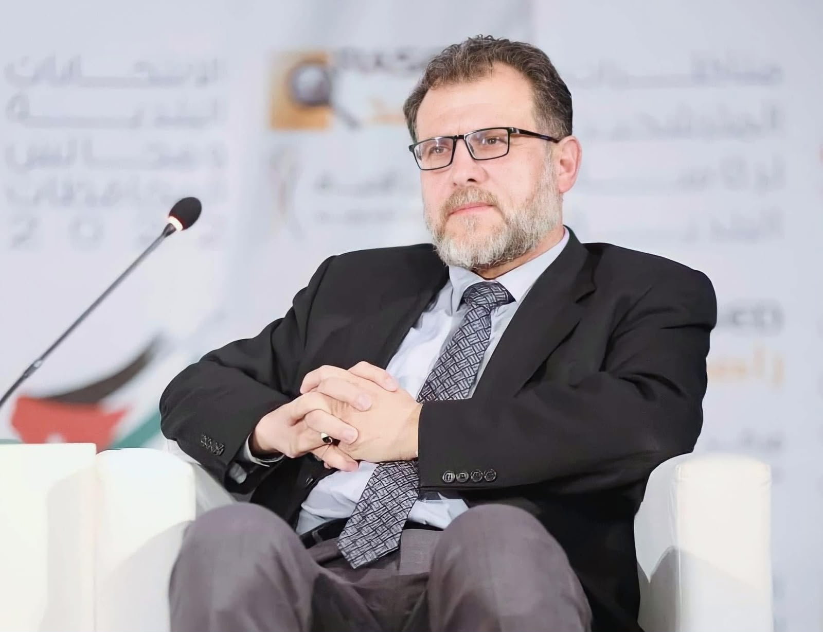 شهادة وفاء من ميدان التربية.. تحية فخر للأستاذ أيمن الفناطسة في يوم المعلم