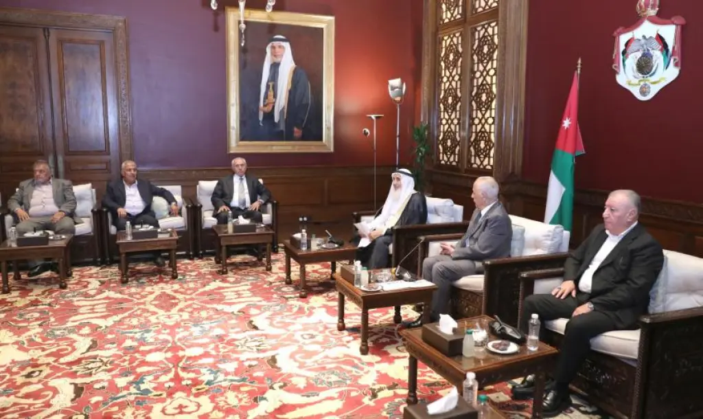 العيسوي يلتقي وفدا من أبناء عشيرة آل أبو السل