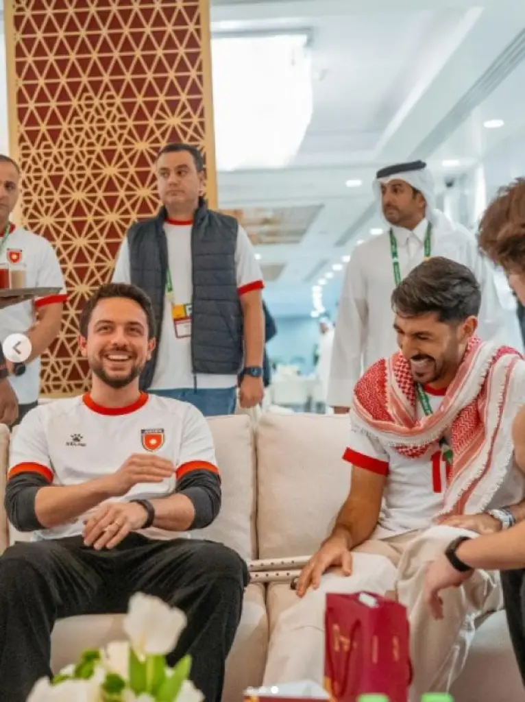 النعيمات نجم المنتخب الوطني  لكرة القدم  :لقاء ولي العهد والأمير هاشم لحظة لا تُنسى