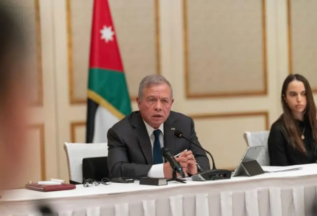 الملك يجتمع برؤساء تنفيذيين لكبرى الشركات الصينية
