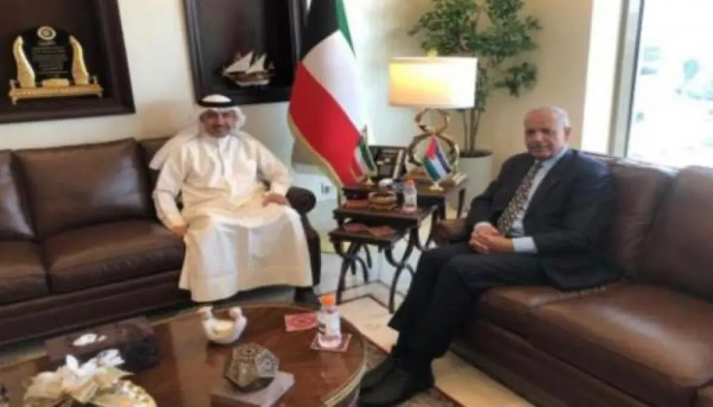 السفير العجلوني يهنئ السفير المري