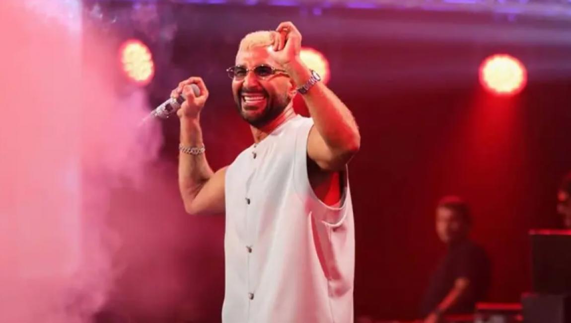 بعد غناء مقطع لكاظم الساهر .. أحمد سعد: "أنا مش بتاع حزن"
