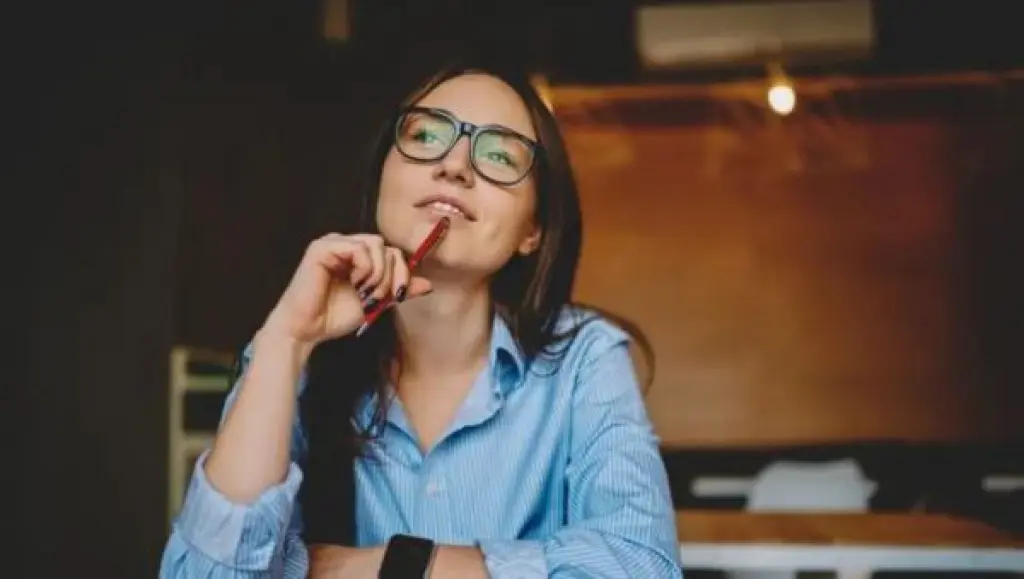 أبرزها حب التجربة بعقلية منفتحة .. 6 سمات تدل على الذكاء
