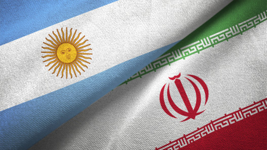 الأرجنتين تطرد القائم بالأعمال الإيراني