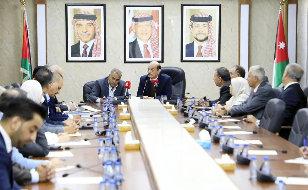 الصحة النيابية: سلامة المياه والغذاء أولوية وطنية