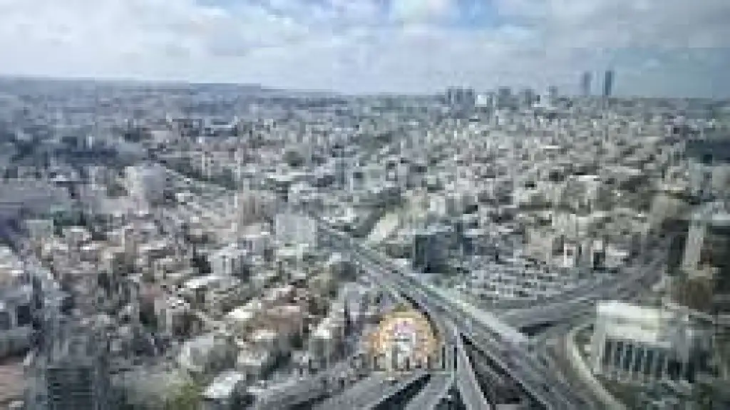 انخفاض الحرارة 5 درجات اليوم وفرصة لزخات خفيفة شمالاً
